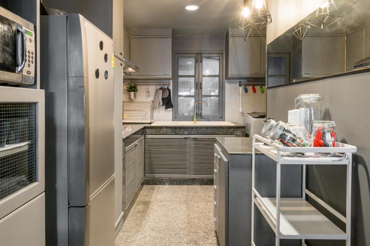 Appartamento Laid Back Living In A Retro Chic Retreat Bangkok
