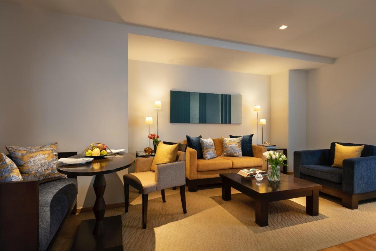 Lebua At State Tower Khách sạn 5*