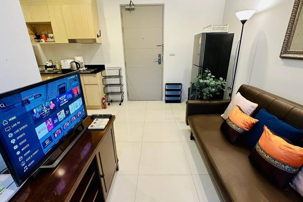 High-class 2bed Skyview Just 1-step From Bts Onnut Apartamento *