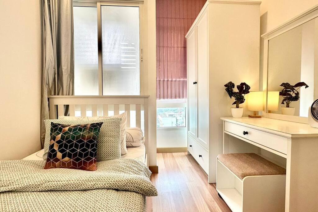 High-class 2bed Skyview Just 1-step From Bts Onnut Apartamento Banguecoque