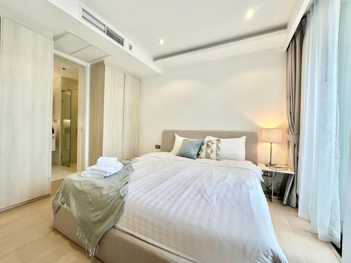 Sukhumvit 11#luxury#pool#gym#bts Nana&mrt Sukhumvit#1br#max4ppl Apartemen *