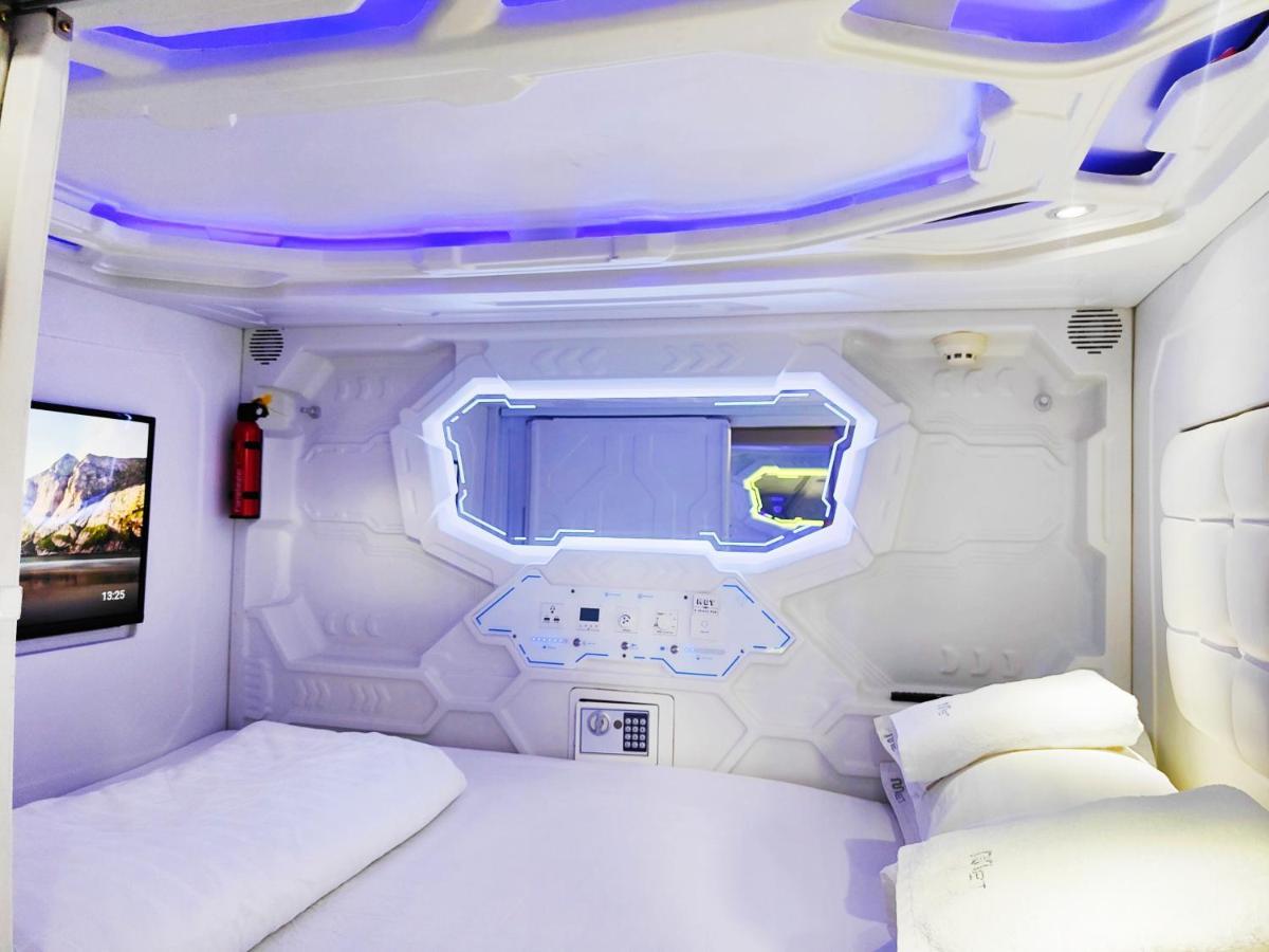 Albergue Met A Space Pod @phrom Phong Banguecoque