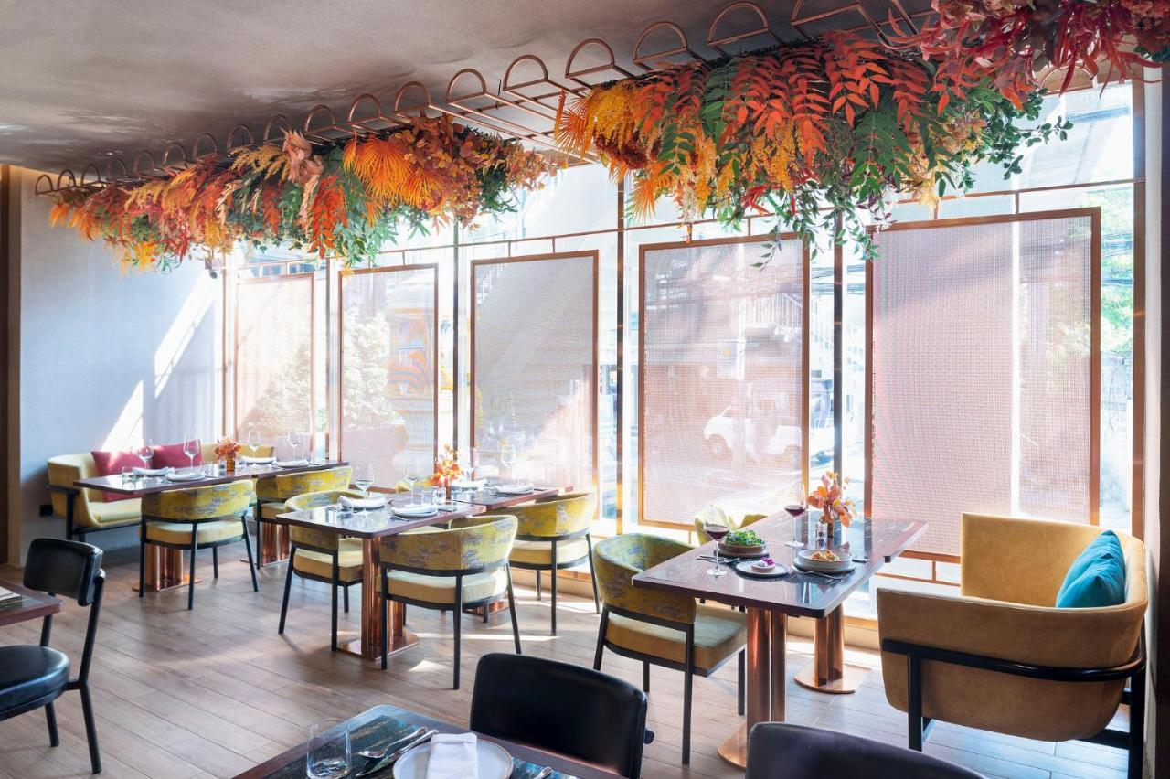 Khách sạn Valia 5*
