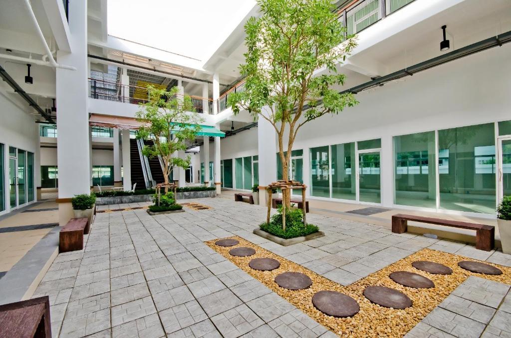 Kozy Khách sạn hẻo lánh Bangkok