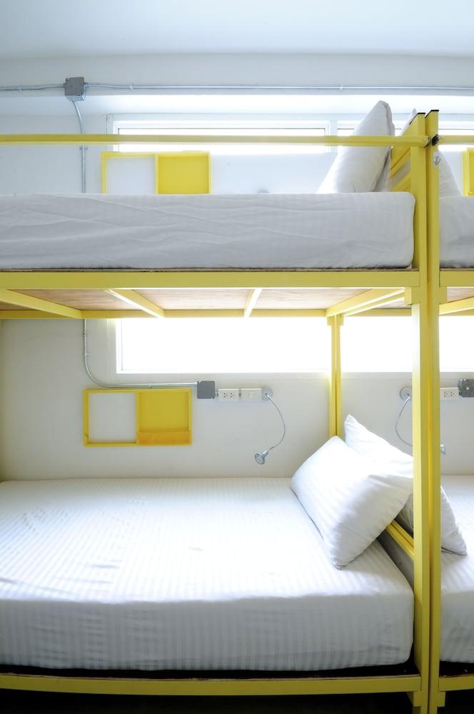 Hostel Jellybean Ezy Sathorn *