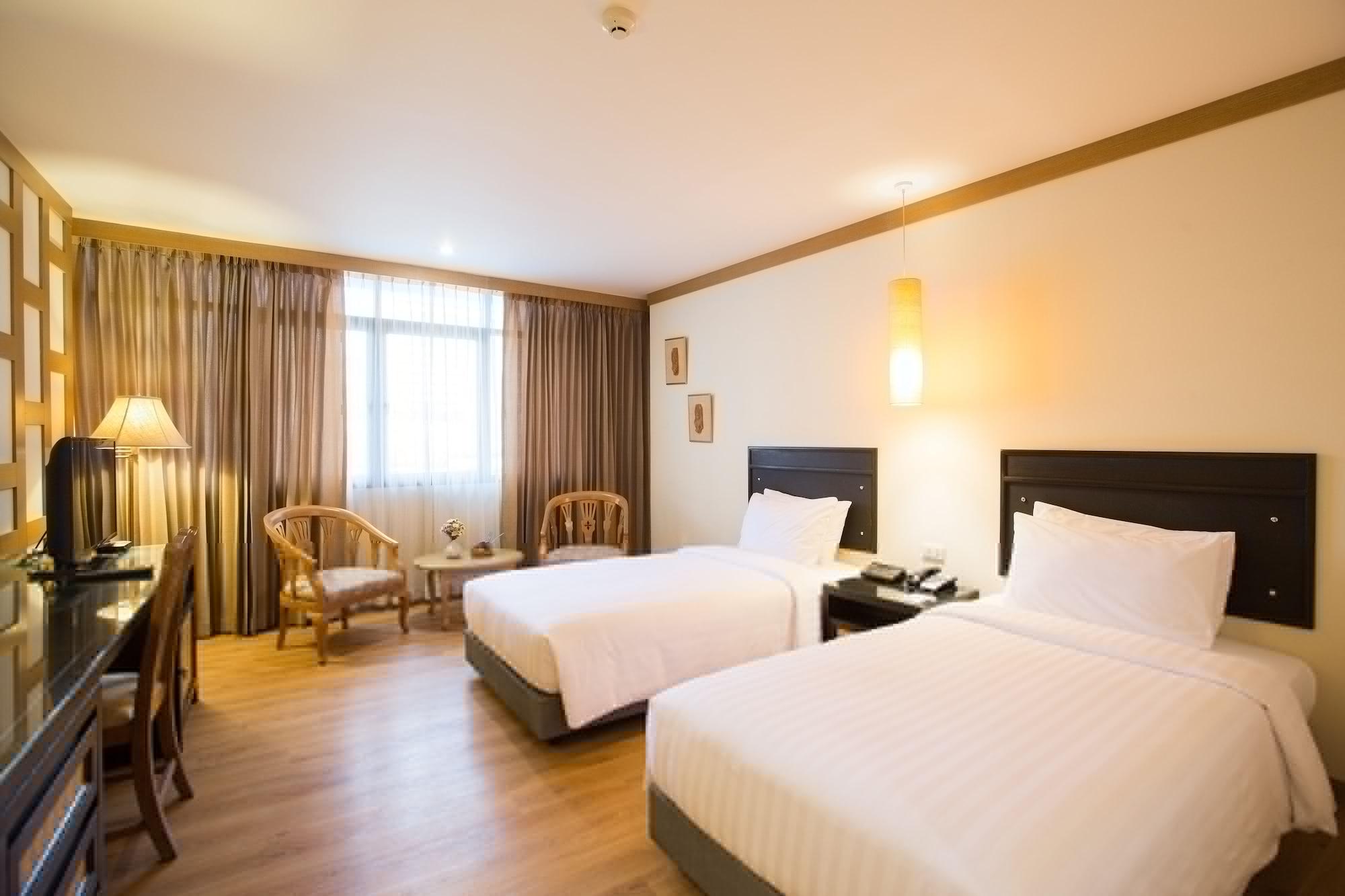 Hotel The Tarntawan Surawong Bangkok