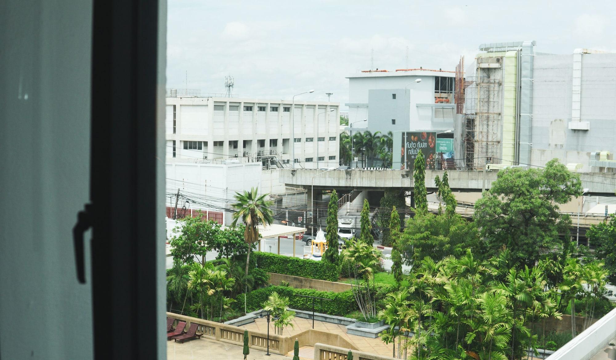 Hotel Dusit Princess Srinakarin 4*