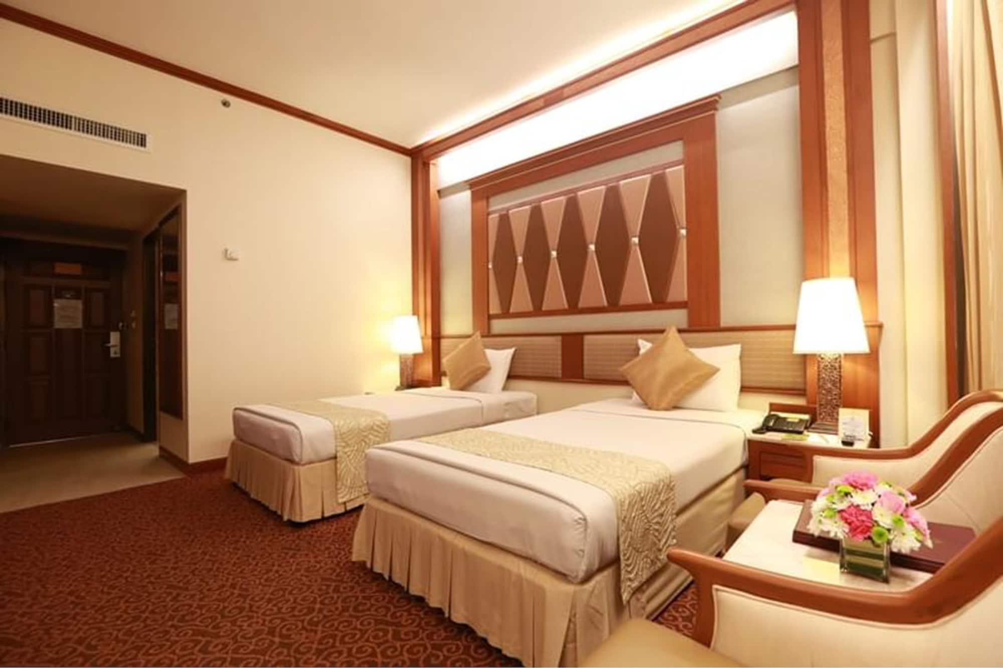 Asia Hotel Bangkok 4*