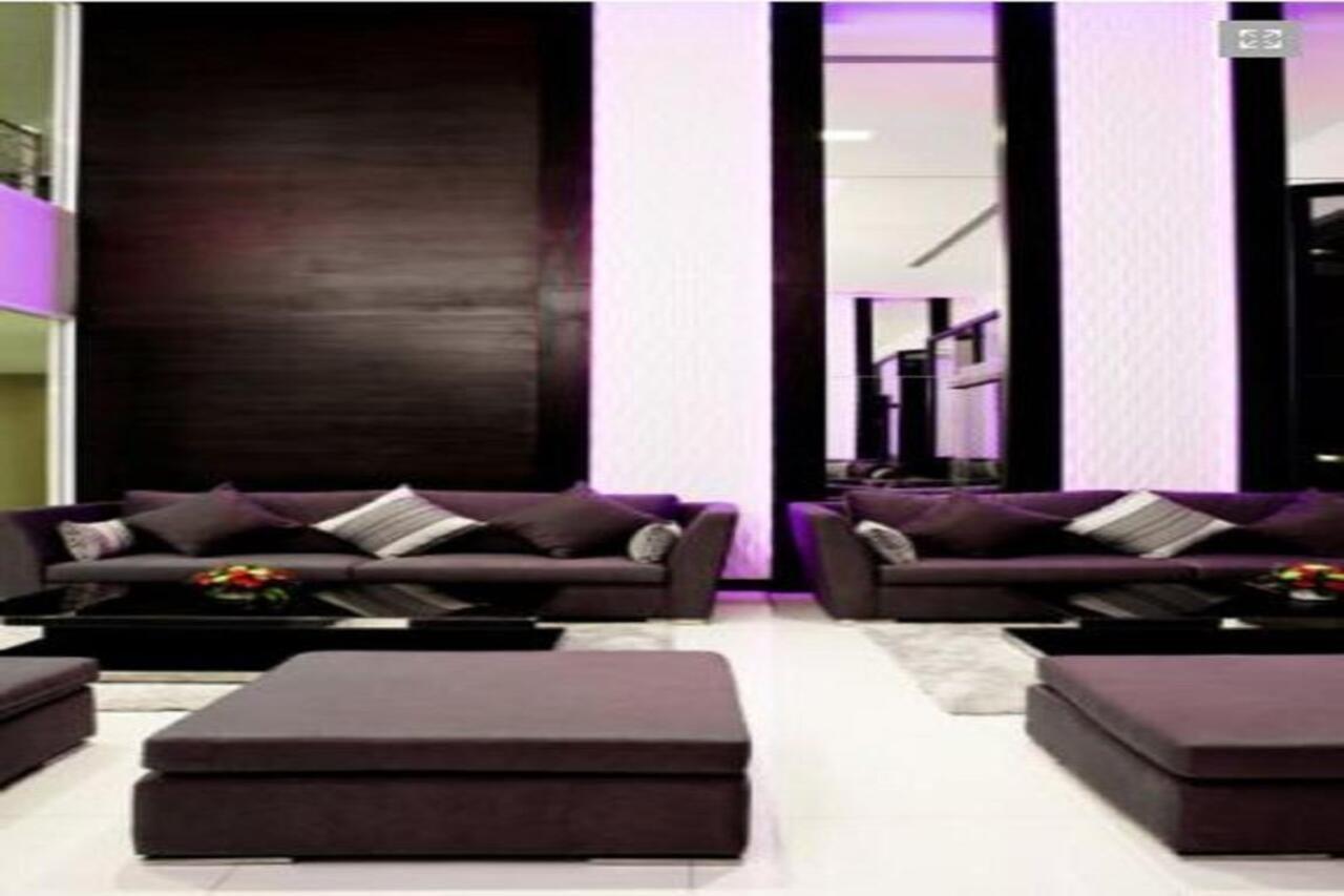 Crystal Suvarnbhumi Airport Hotel