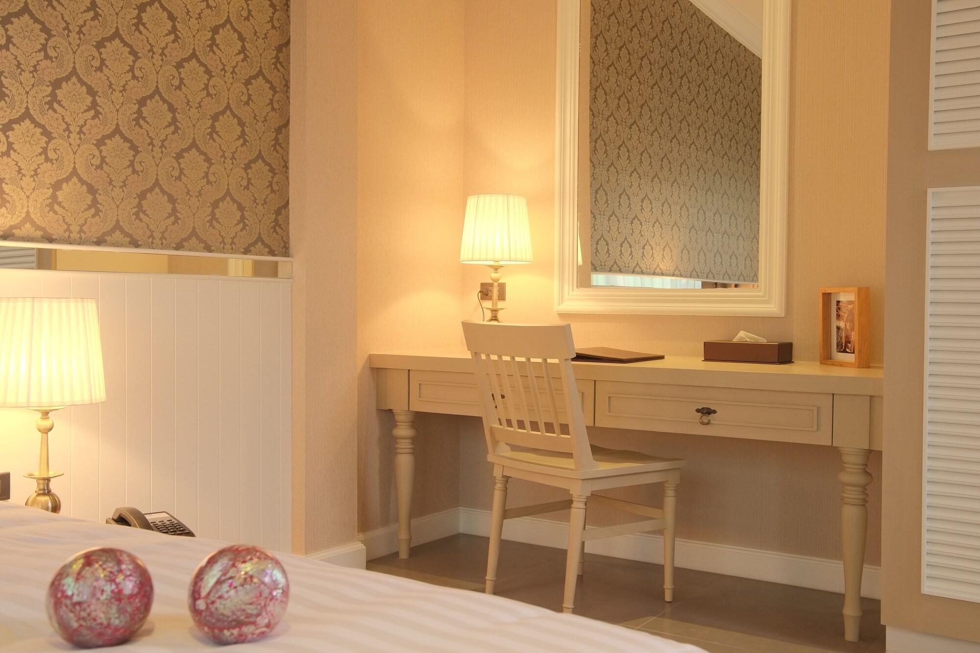 The Raya Surawong Hotel Bangkok