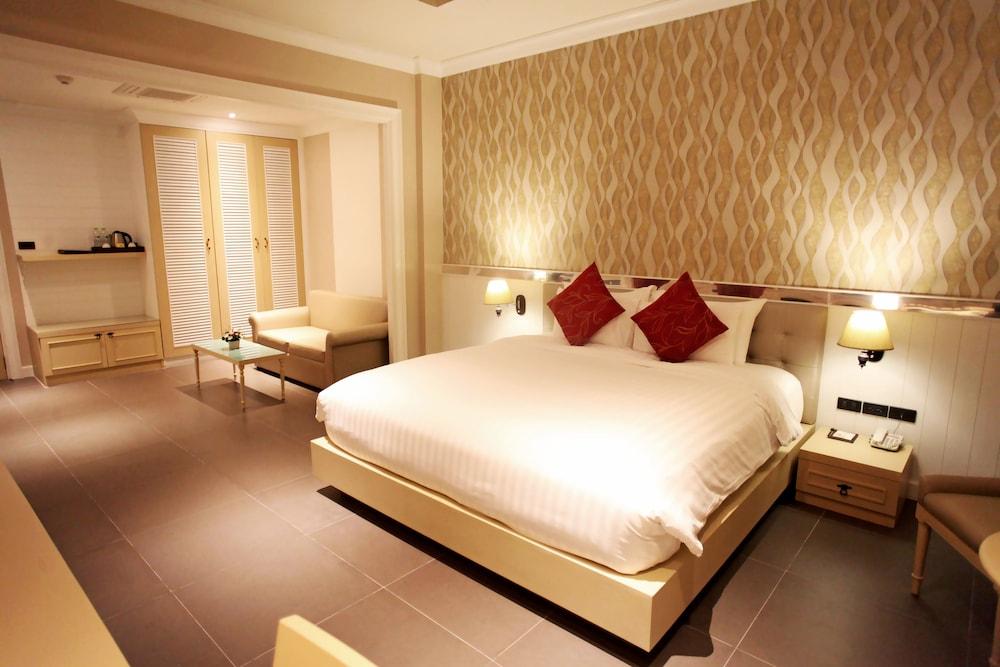 The Raya Surawong Hotel