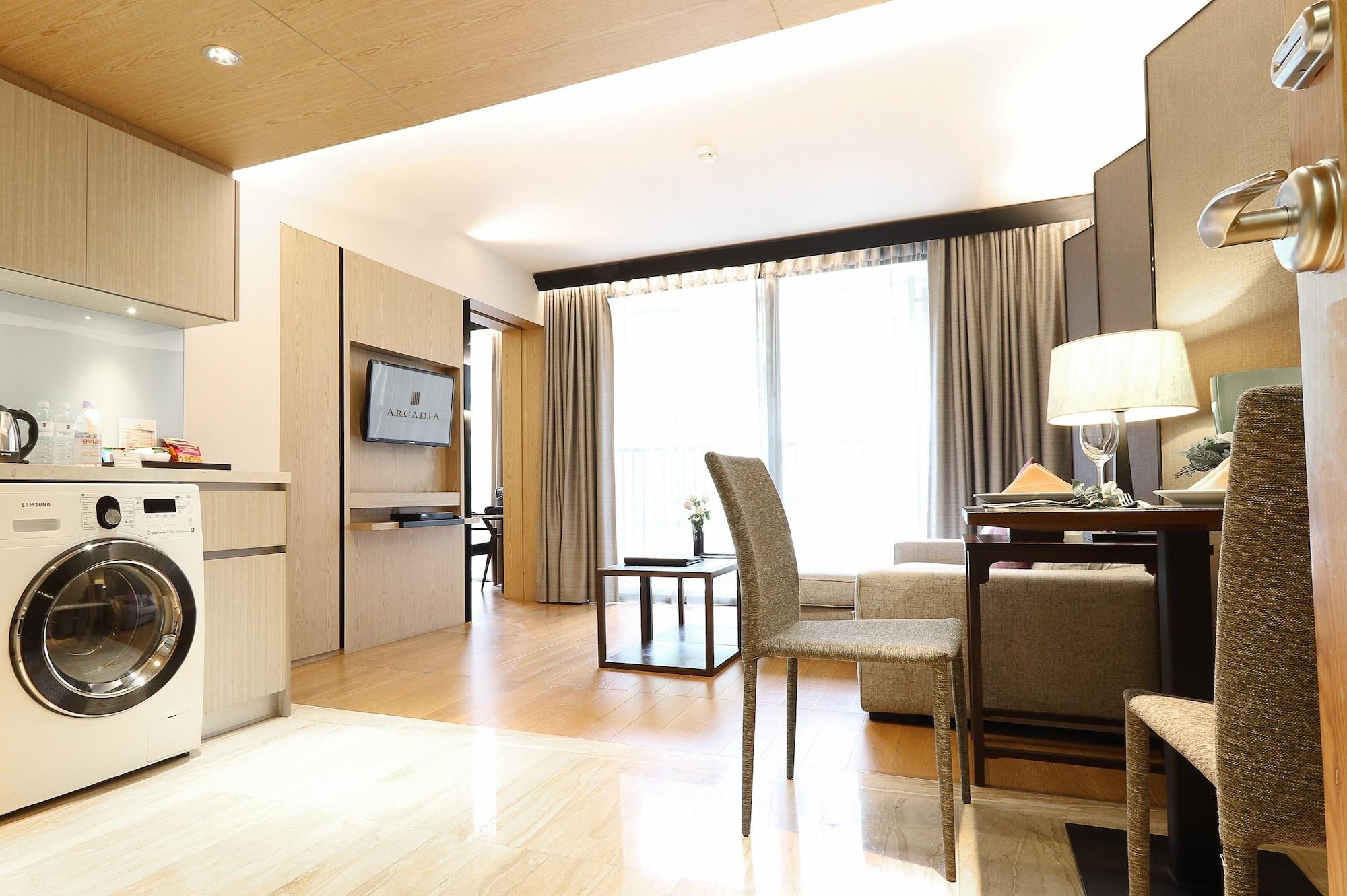 Arcadia 4*