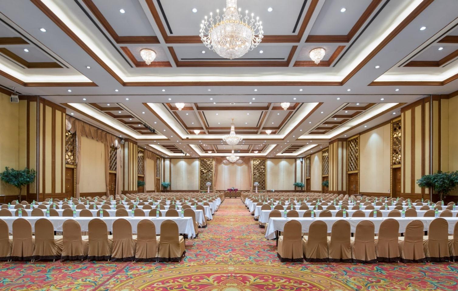 Palace 4*