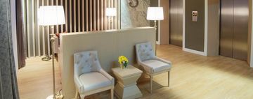 Hotel The Raya Surawong