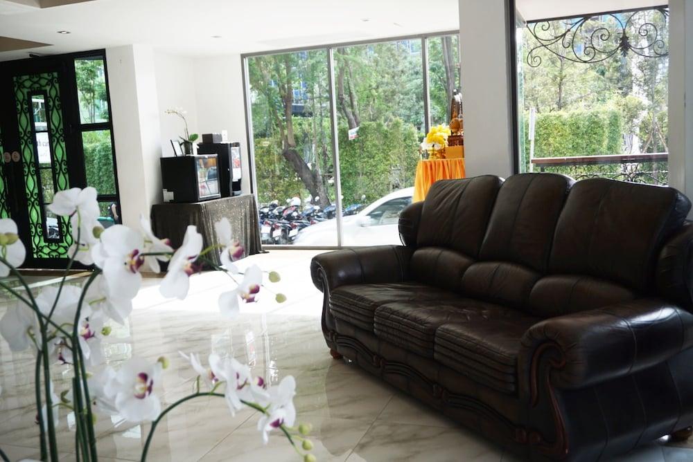 Aspira G Sukhumvit 33 Hotel