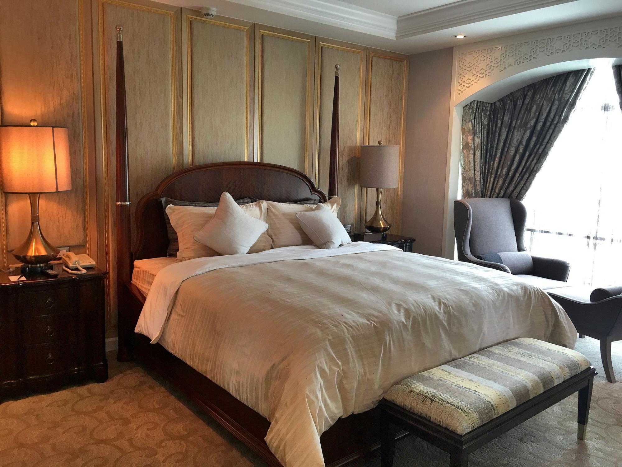 Al Meroz - The Leading Halal 5* Banguecoque