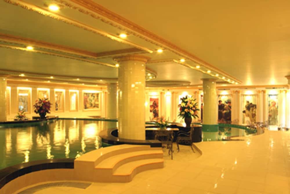 Adriatic Palace Hotel 4*