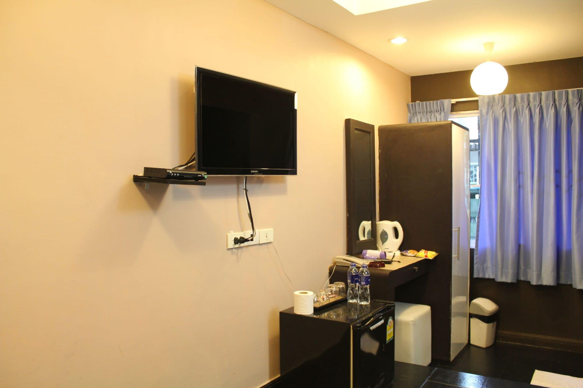 V30 Sukhumvit 3*