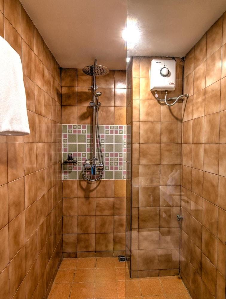 Hotell Stable - Sha Certified Bangkok