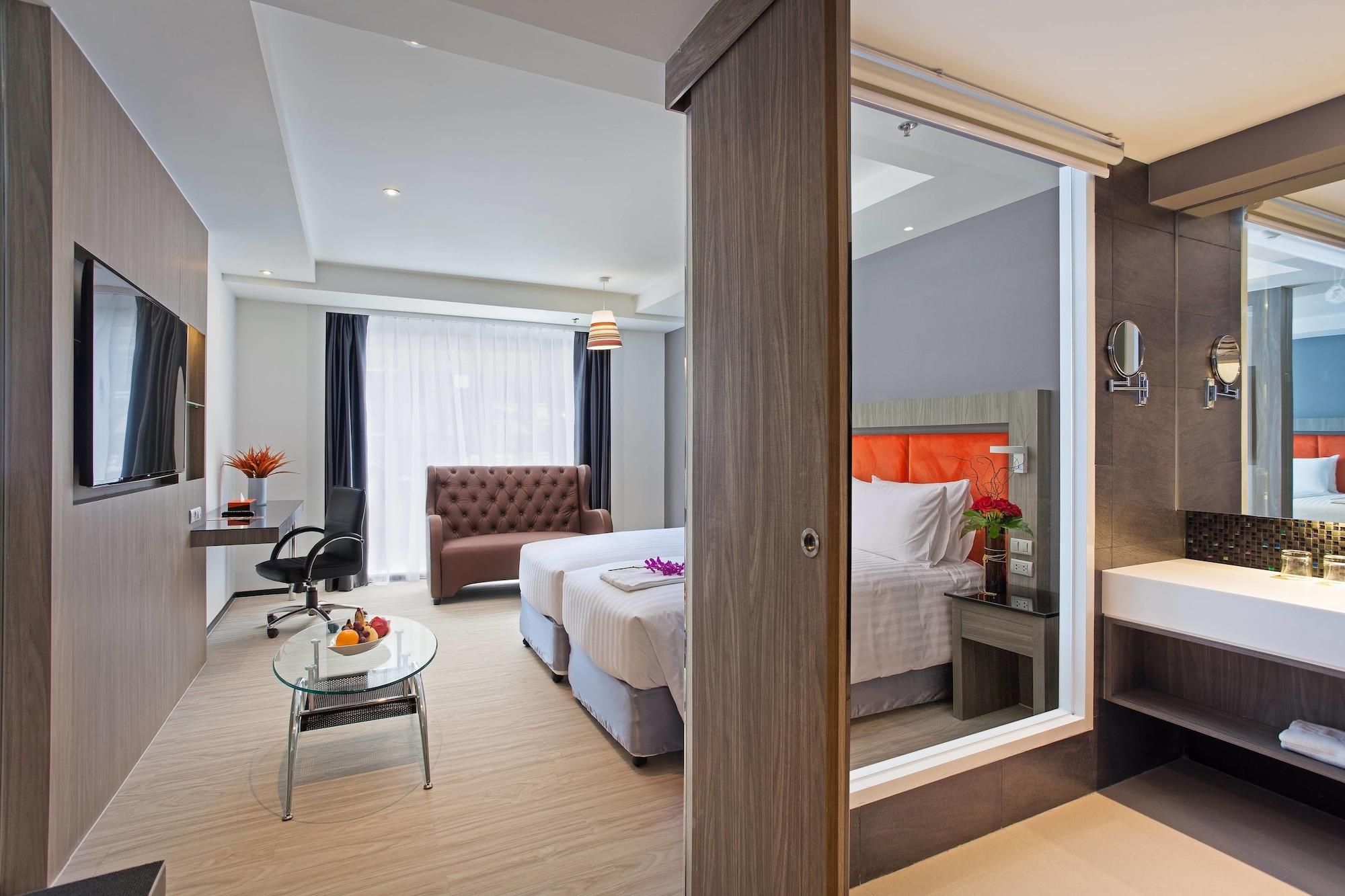 Grand 5 & Plaza Sukhumvit Hotel