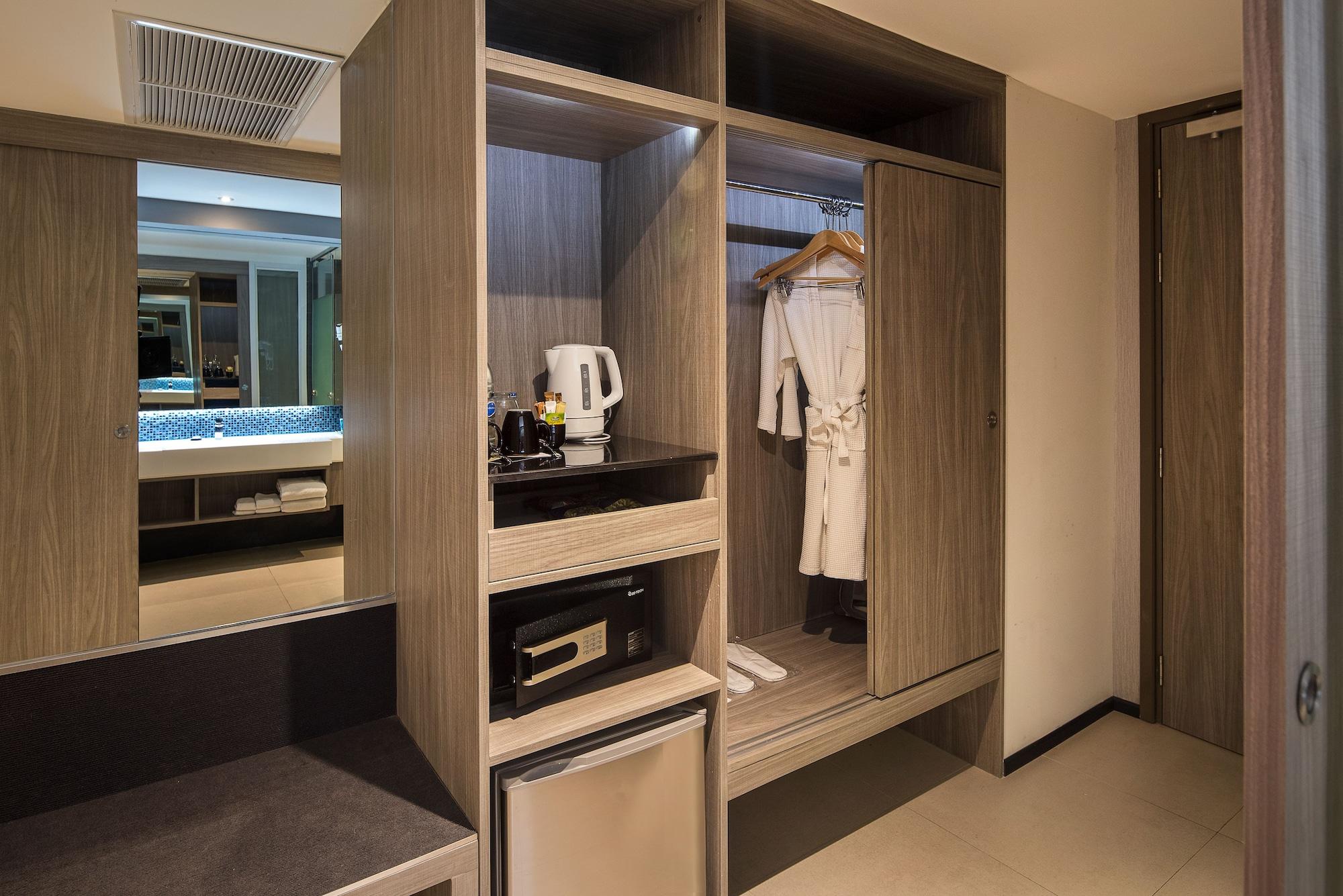 Grand 5 & Plaza Sukhumvit 4* Bangkok