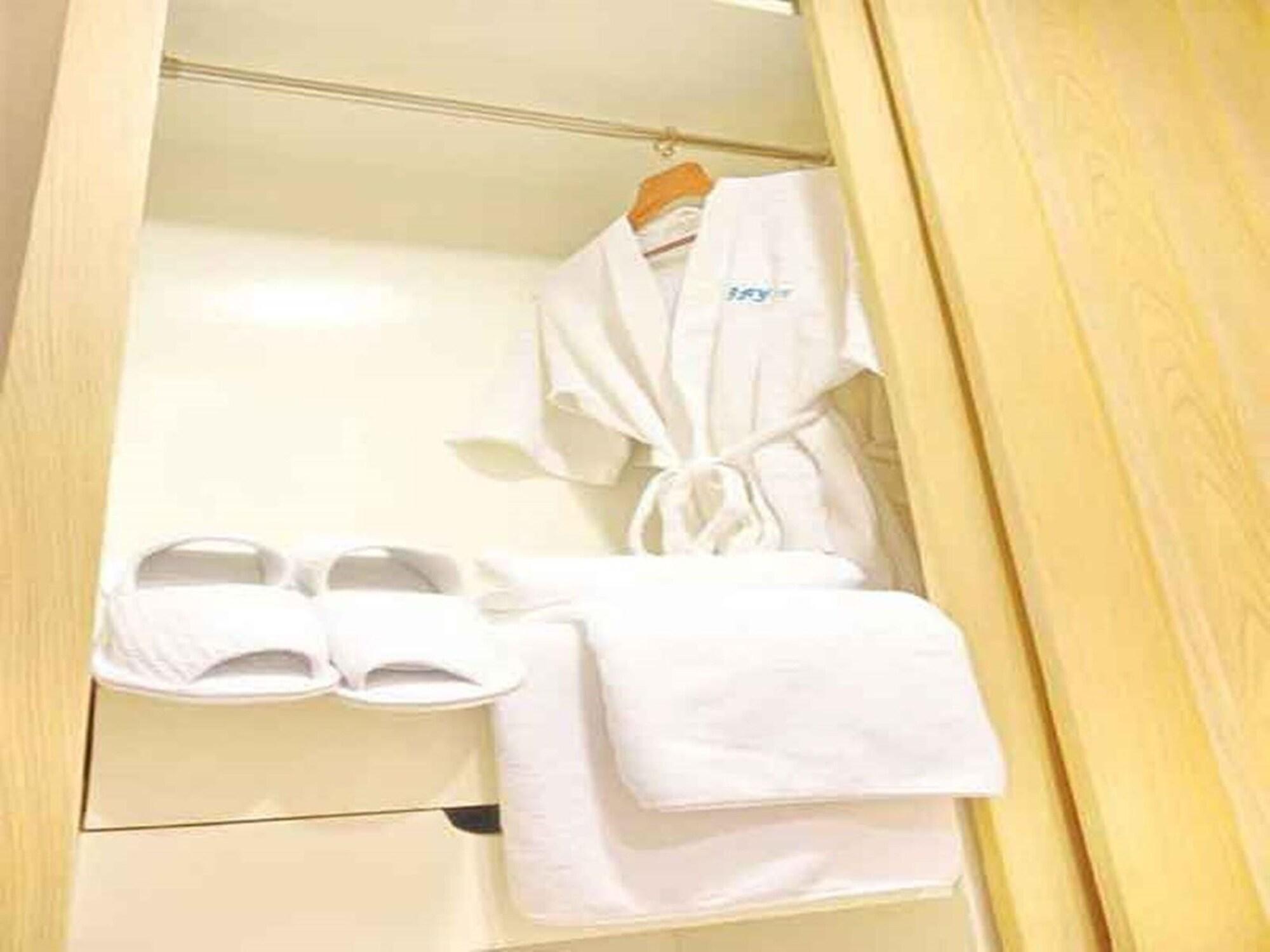 Hotel Bay Srinakarin 4*