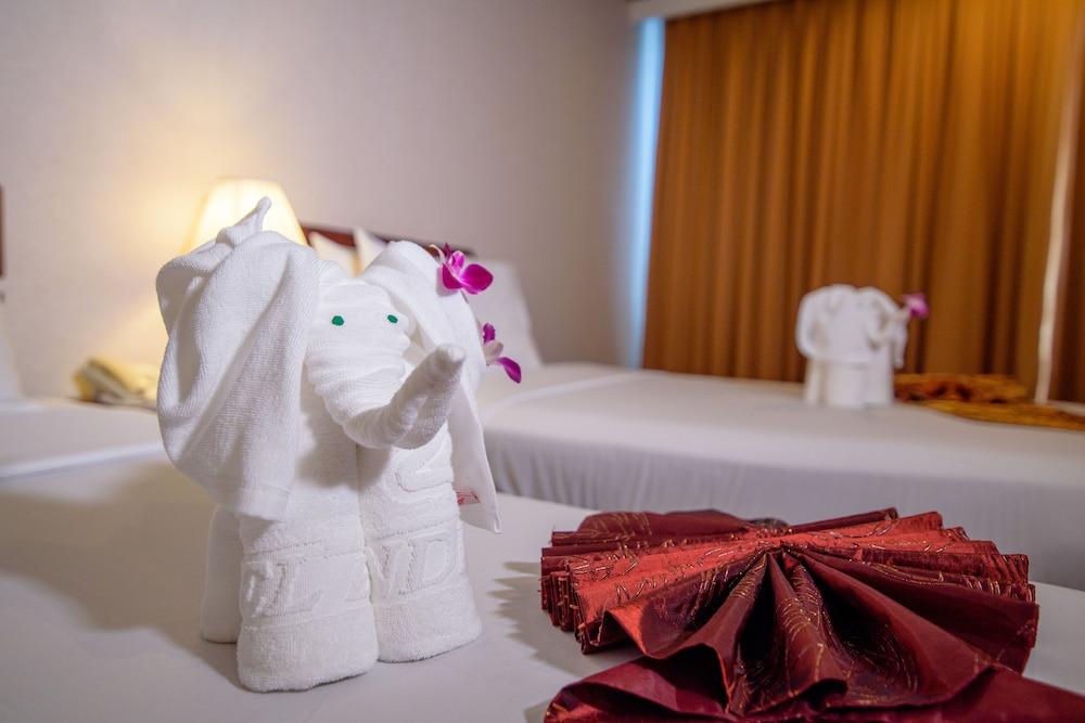 Alexander Hotel 5*