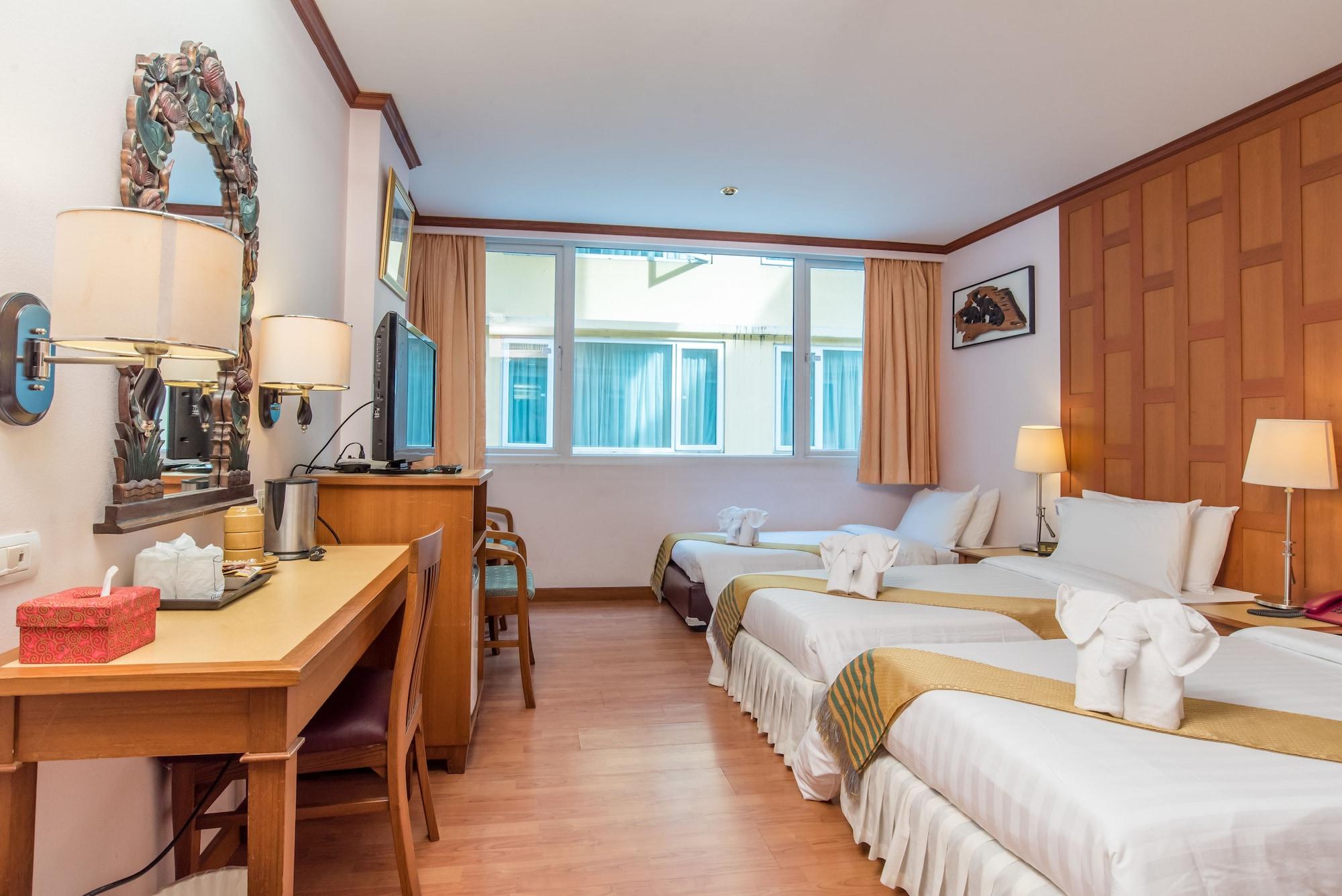 New Siam Riverside Hotel