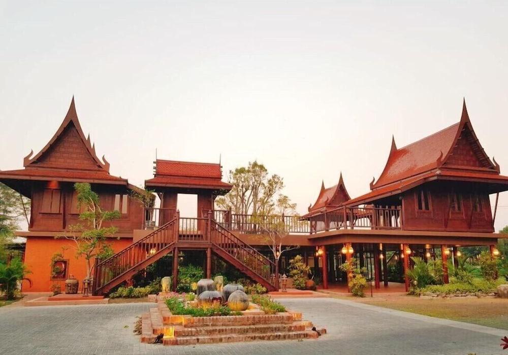 Divalux & Bangkok, Suvarnabhumi Airport-free Shuttle Hotel Bangkok