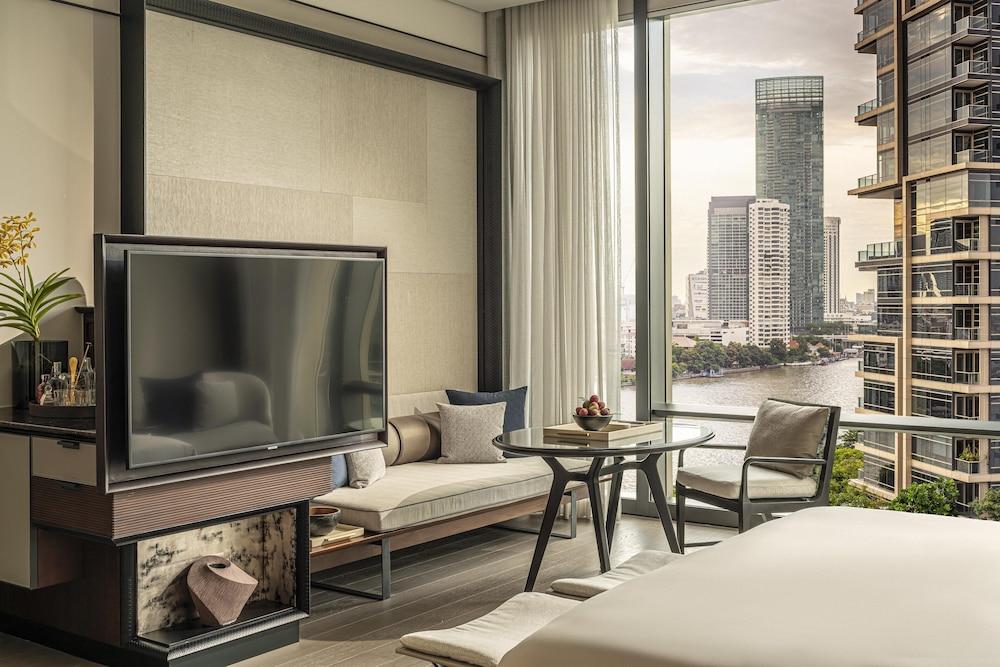 Hotell Four Seasons At Chao Phraya River 5*