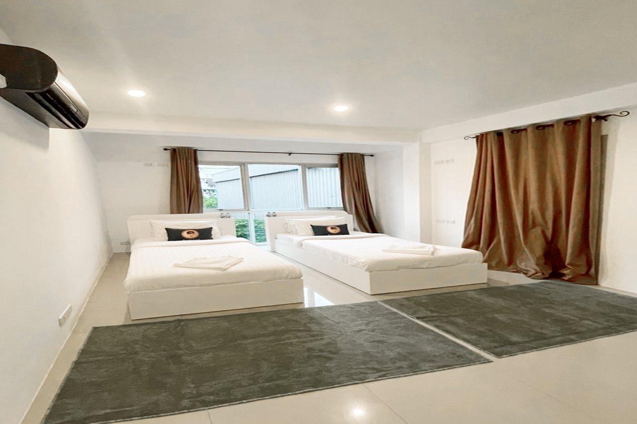 Hotel Roomquest Sukhumvit 50 4*