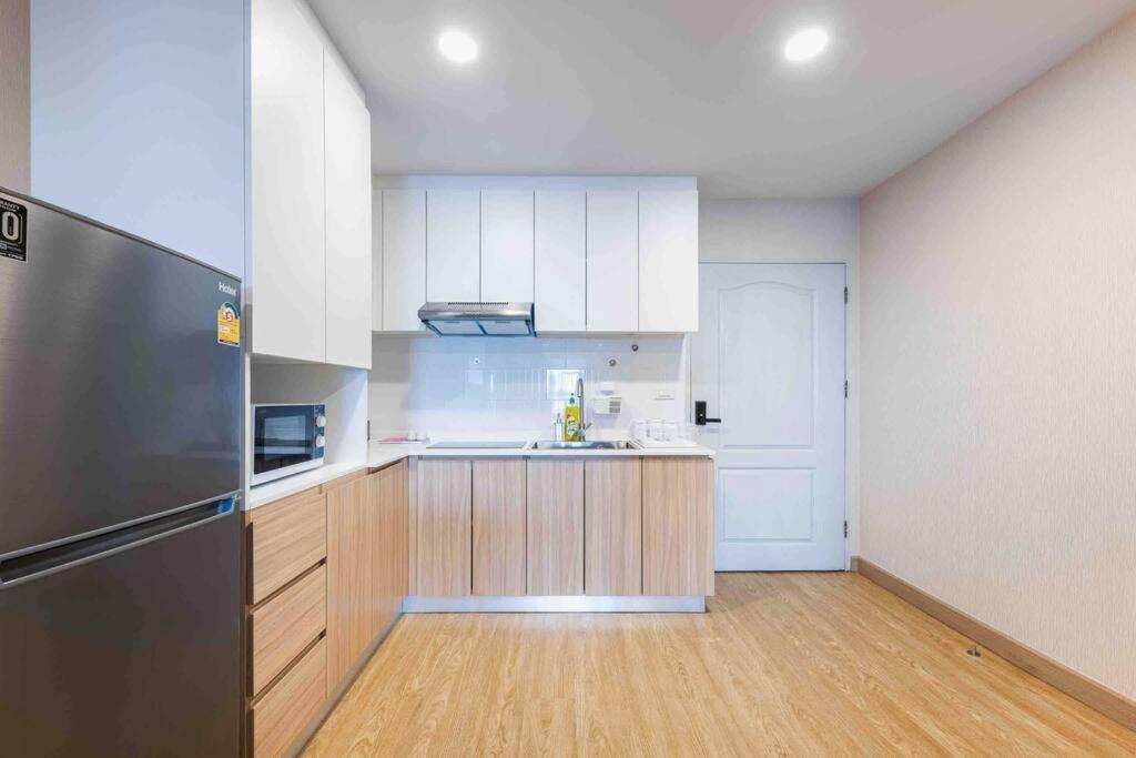Skyline View, Great Location, Spacious Apartment, Apartment
