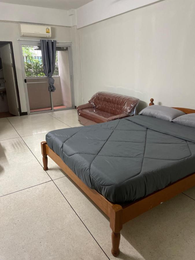 Viriyapon Apartment *