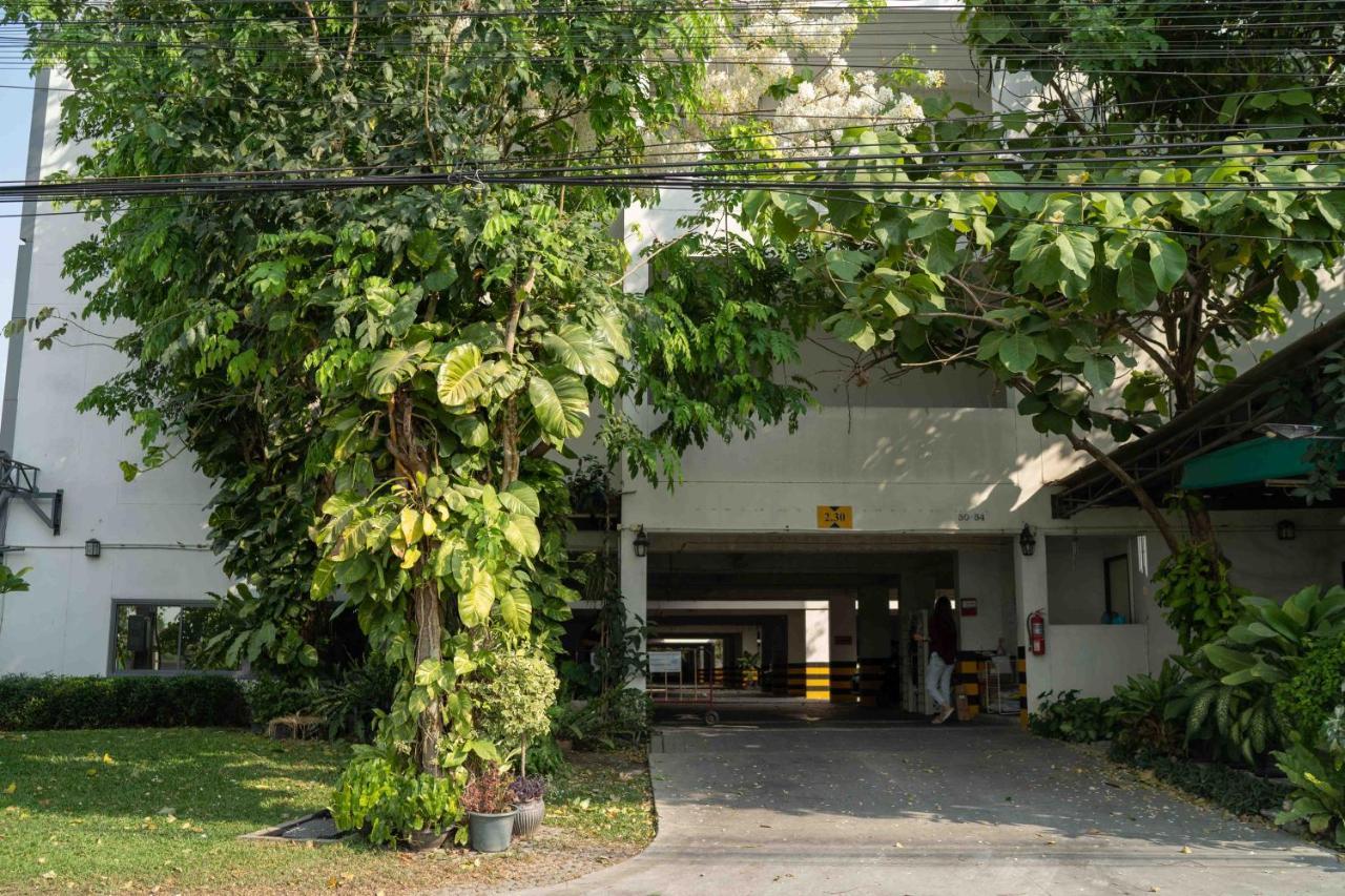 Baanrim Salaya * Bangkok