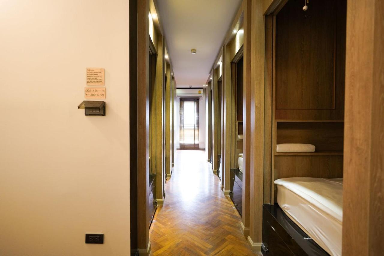 The Poshtel By Benya Hostal *
