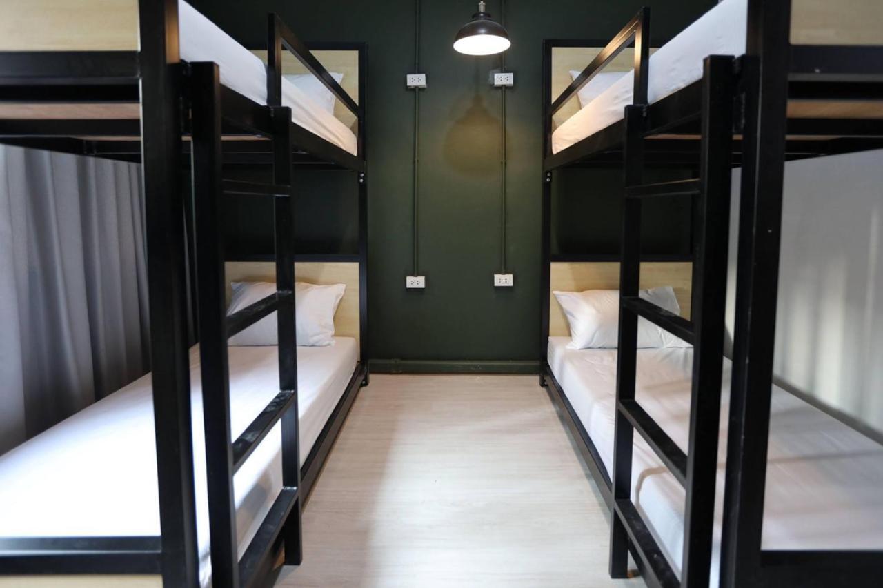 Asrama Local Time Hostel&cafe