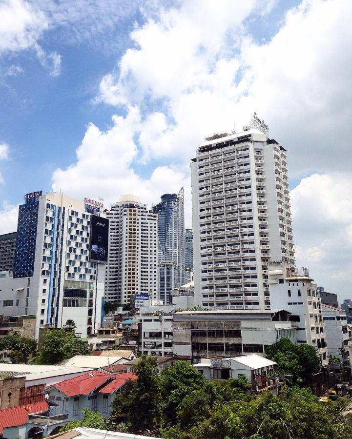 Hostal Micro Bangkok