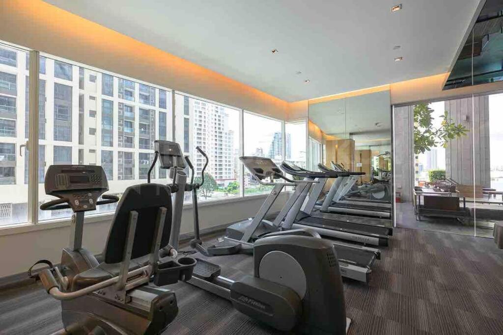 2bedroom-bestlocationbangkok-emquartier-metro-phromphong * Bangkok