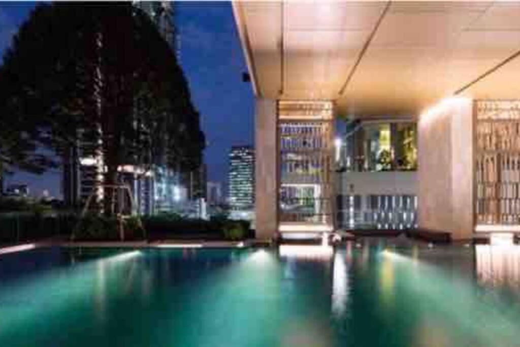 2bedroom-bestlocationbangkok-emquartier-metro-phromphong