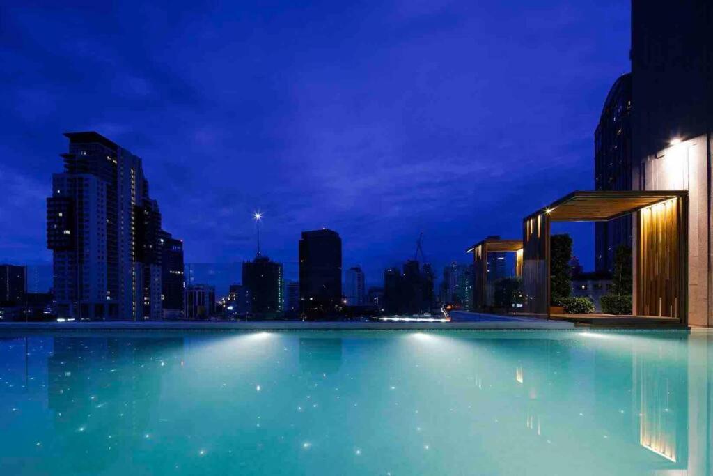 2bedroom-bestlocationbangkok-emquartier-metro-phromphong Apartment