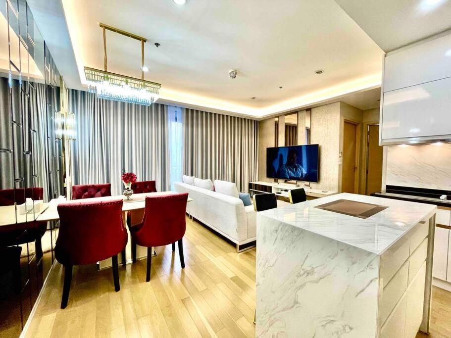 2bedroom-bestlocationbangkok-emquartier-metro-phromphong