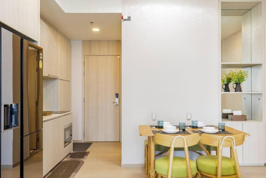 2 Bedrooms, 300 Metres Bts Ekkamai,sukhumvit Appartement Bangkok