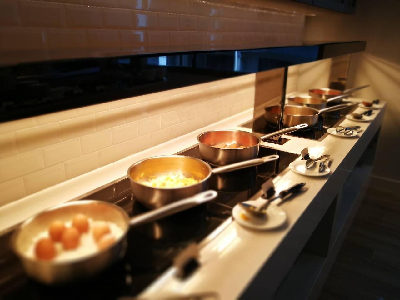 Hyatt Place Sukhumvit 24 Hotel Bangkok
