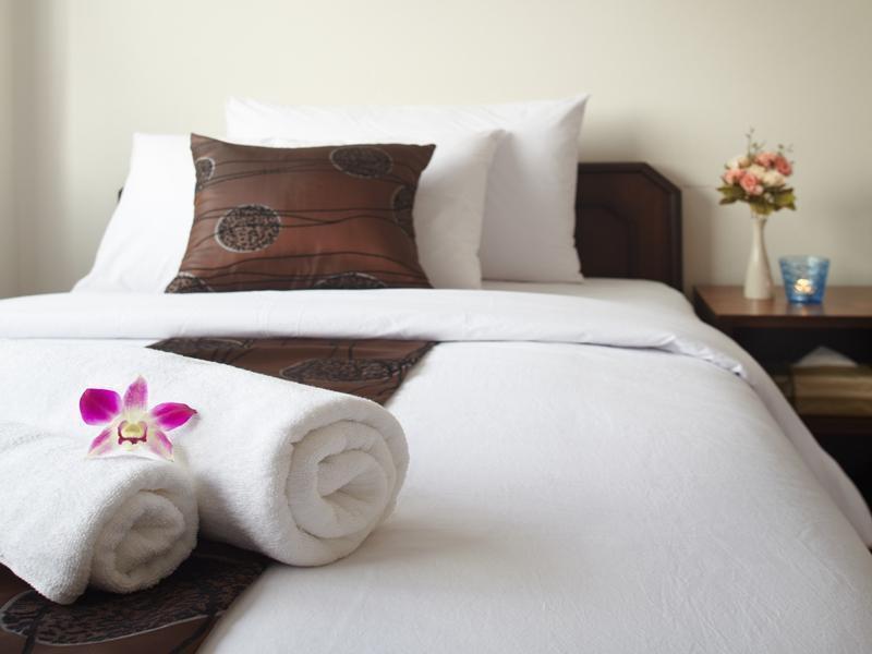 Khách sạn Super Oyo 484 Pannee Khaosan Sha 3*