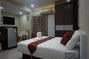 Hotel Gold Airport