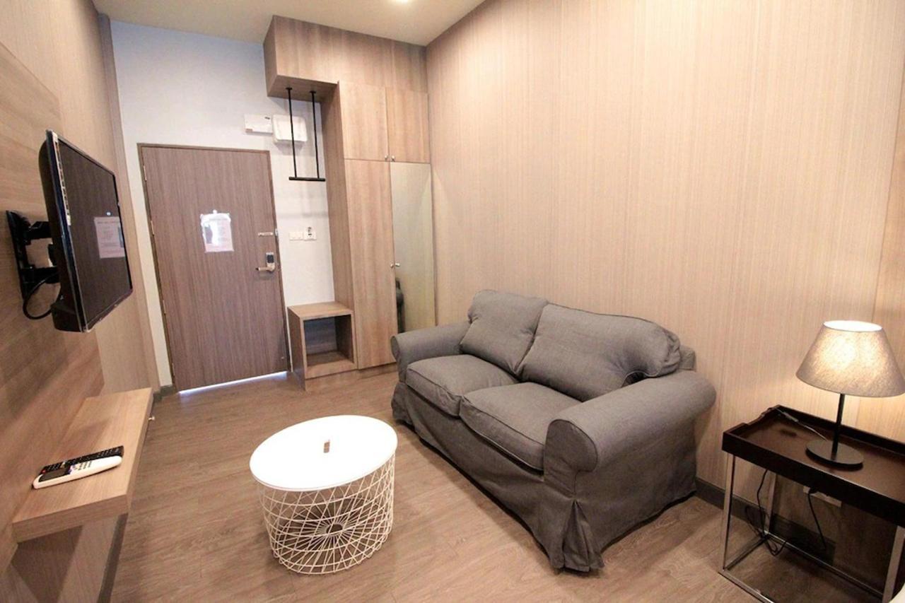 R 17 Living