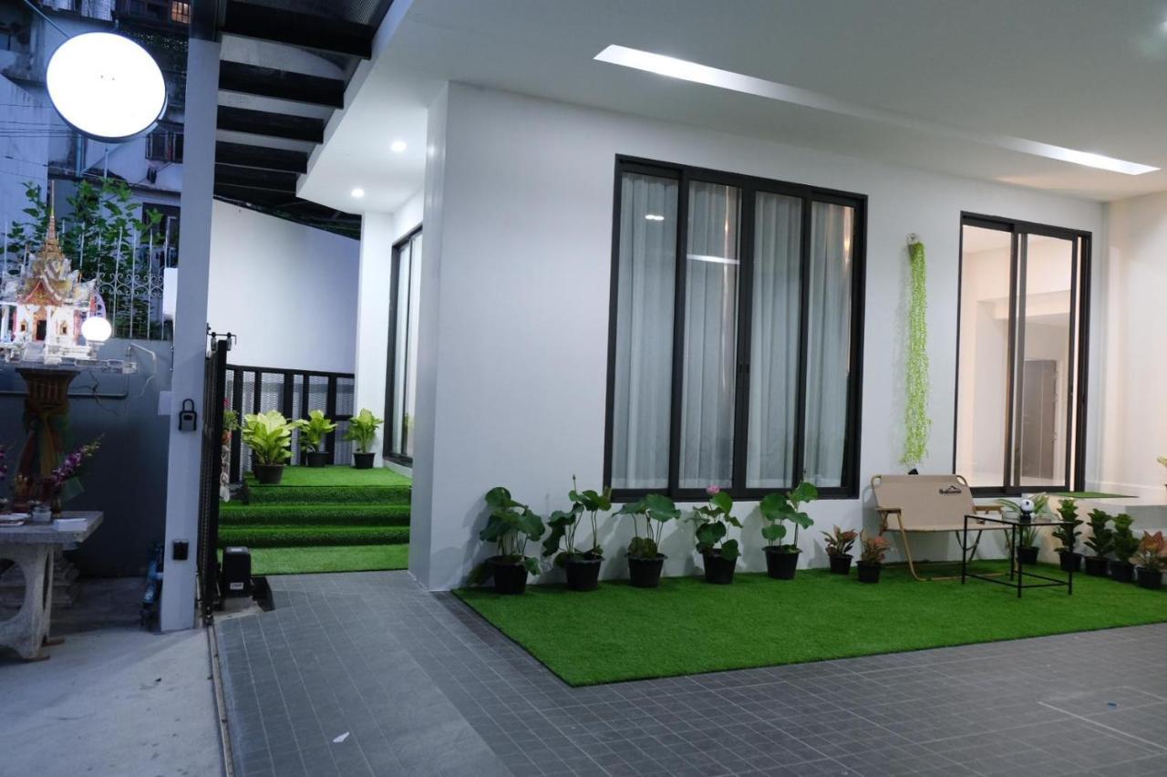 Cheri's Homestay: Townhouse Near Thong Lo Bts
