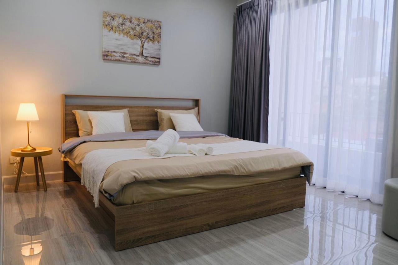 Cheri's Homestay: Townhouse Near Thong Lo Bts *