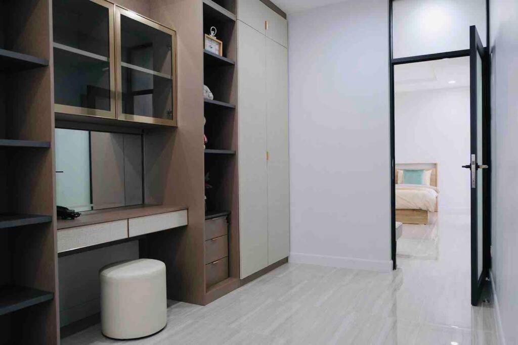 Villa Cheri's Homestay: Townhouse Near Thong Lo Bts *