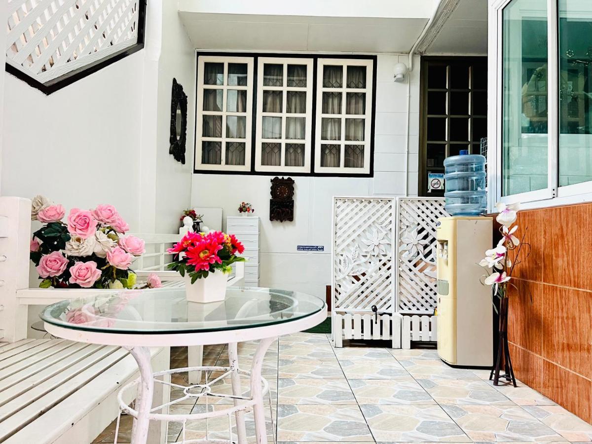 Ree House-asoke Bts * Banguecoque